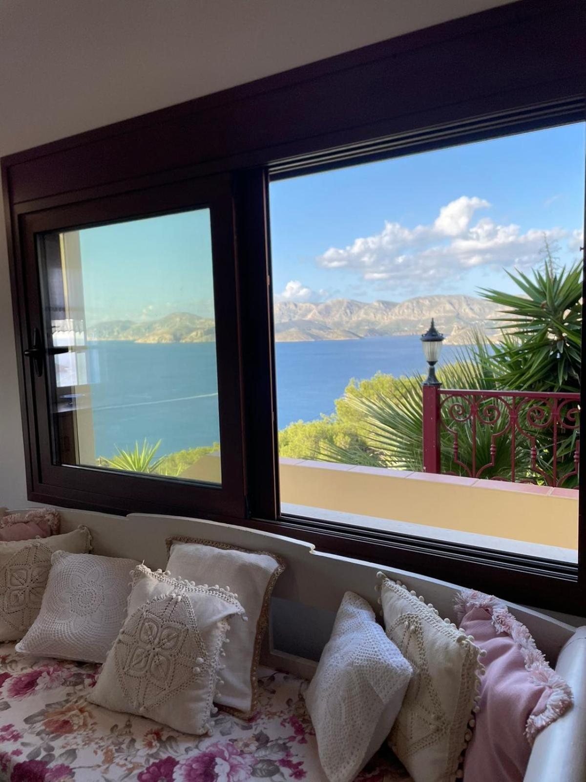 Villa Next To The Sea!! Myrties Bagian luar foto
